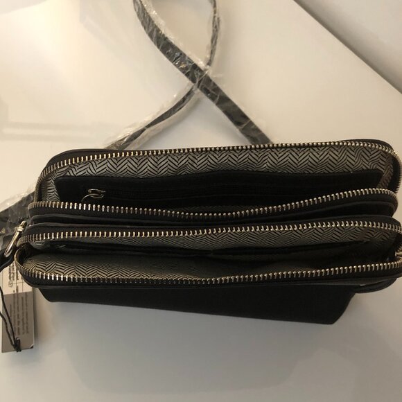 NEW - N28 Crossbody bag - Vegan leather - Black with silver hardware - Picture 5 of 6
